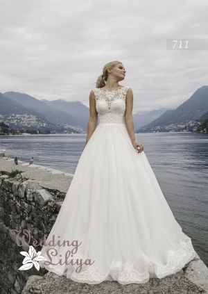 Wedding dress №711