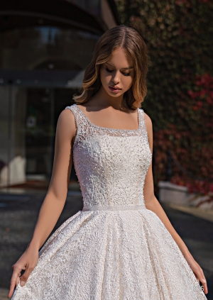 Wedding dress №825