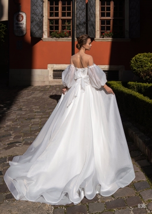 Wedding dress №838
