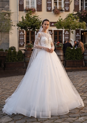 Wedding dress №842