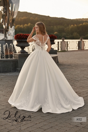 Wedding dress №852