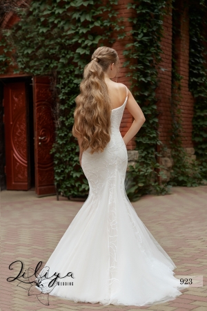 Wedding dress №923