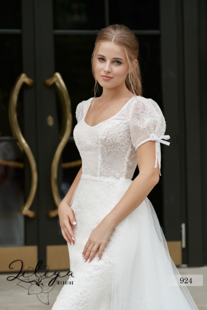 Wedding dress №924
