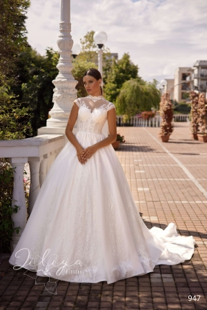 Свадебное платье №947