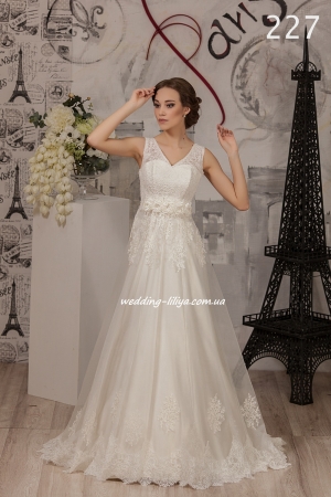 Wedding dress №227
