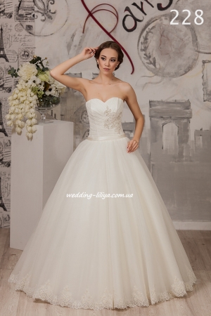 Wedding dress №228