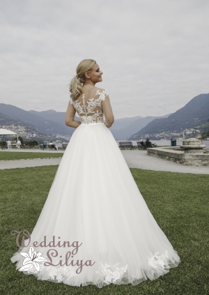 Wedding dress №696