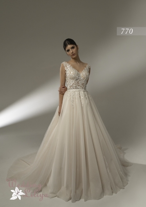 Wedding dress №770
