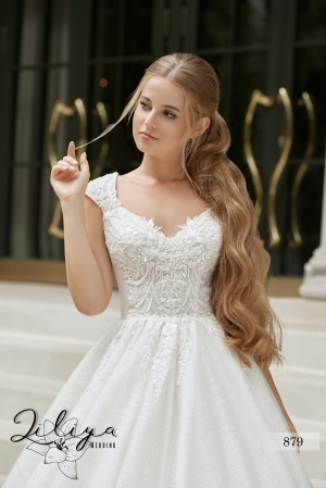 Wedding dress №879