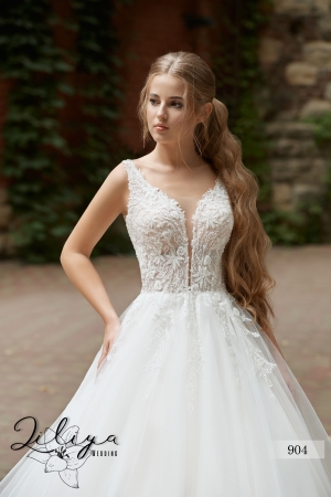 Wedding dress №904
